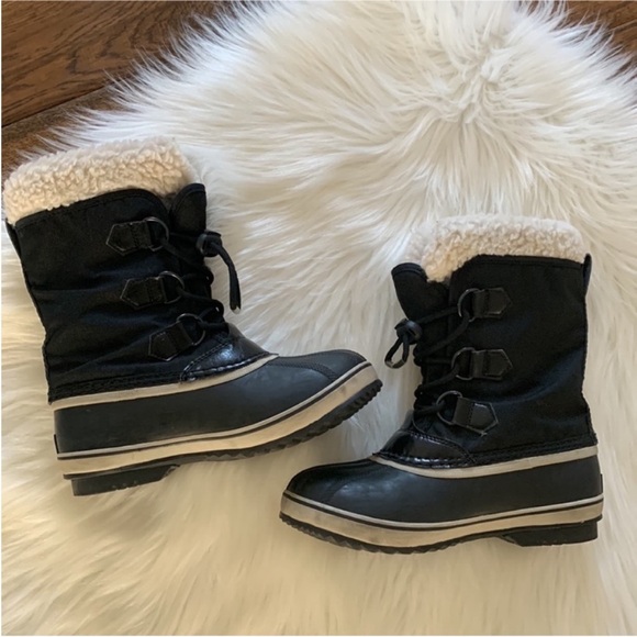 Sorel Yoot Pac Kids Youth Black Waterproof
Insulated Snow Boots - Picture 5 of 10